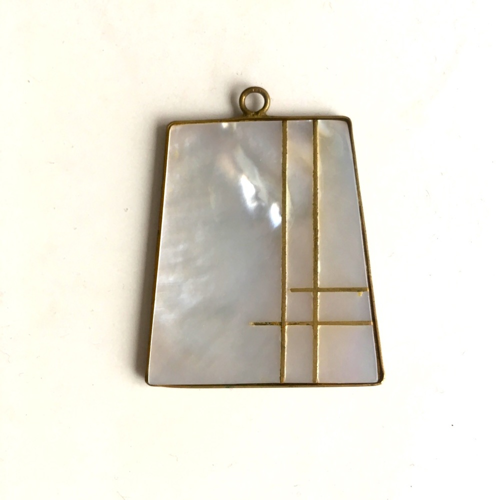 Vintage Mother of Pearl Pendant